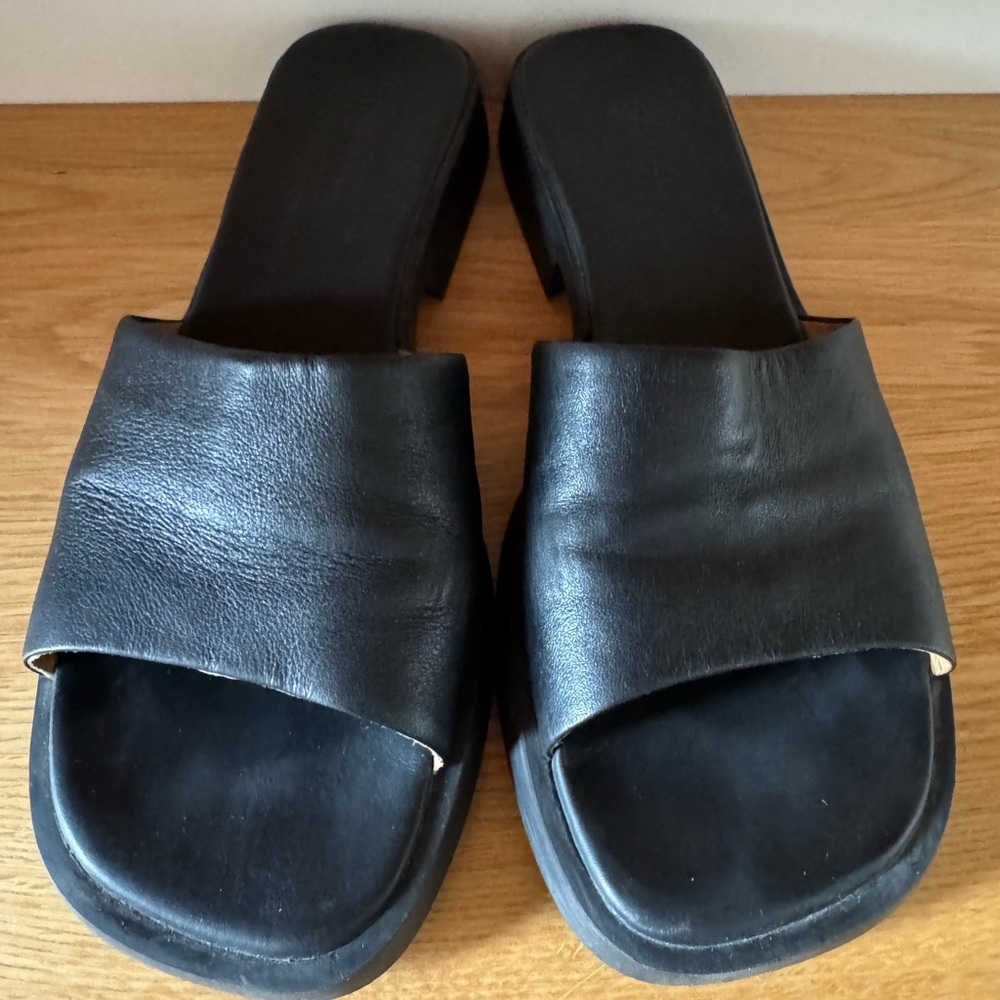 Camper Dana Black Leather Slide Sandals